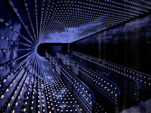 藍色情緒 光、錯覺與抽象藝術(shù)在墻紙技術(shù)開發(fā)中的融合